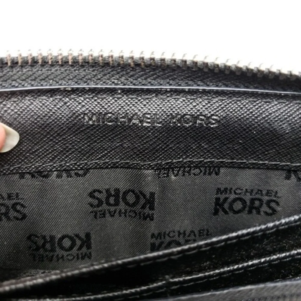 Michael Kors Black Saffiano Leather Jet Set Zip Wallet - Picture 5 of 7